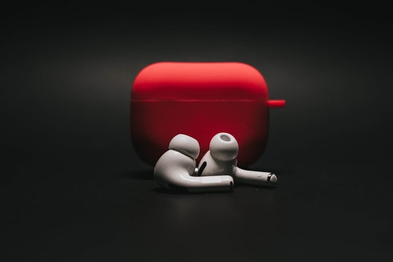 Lost white AirPods Pro case